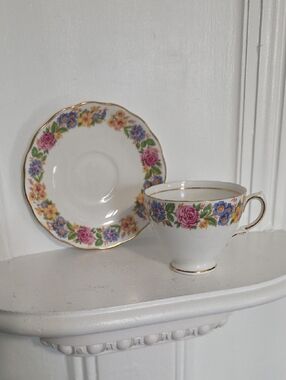 vintage Royal Vale Bone China tea cup and saucer set made in England